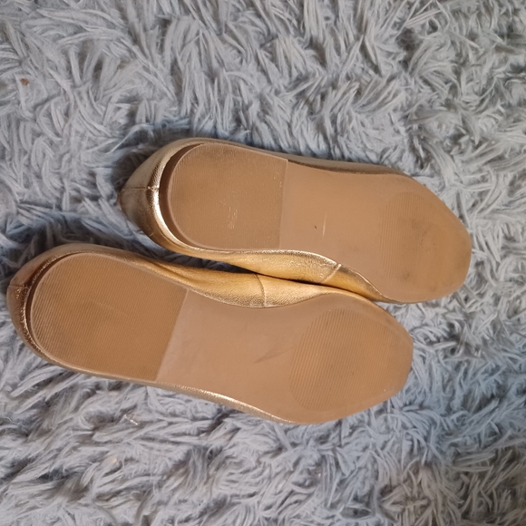 LIKE NEW Steve Madden Gold Ballet Flats Women's Size 6.5 - Picture 8 of 10